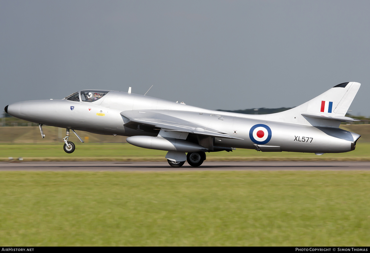 Aircraft Photo of G-XMHD / XL577 | Hawker Hunter T7 | AirHistory.net #506874