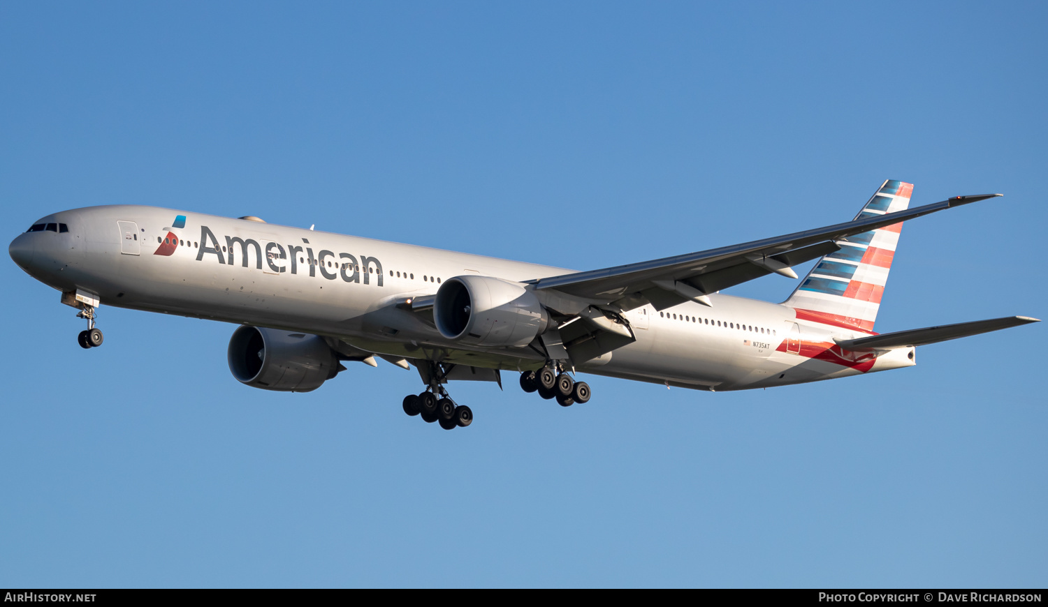 Aircraft Photo of N735AT | Boeing 777-323/ER | American Airlines | AirHistory.net #506885