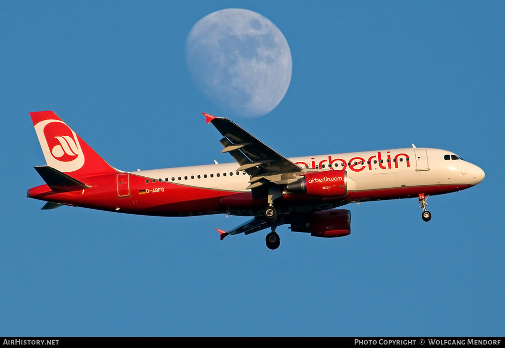 Aircraft Photo of D-ABFG | Airbus A320-214 | Air Berlin | AirHistory.net #506952