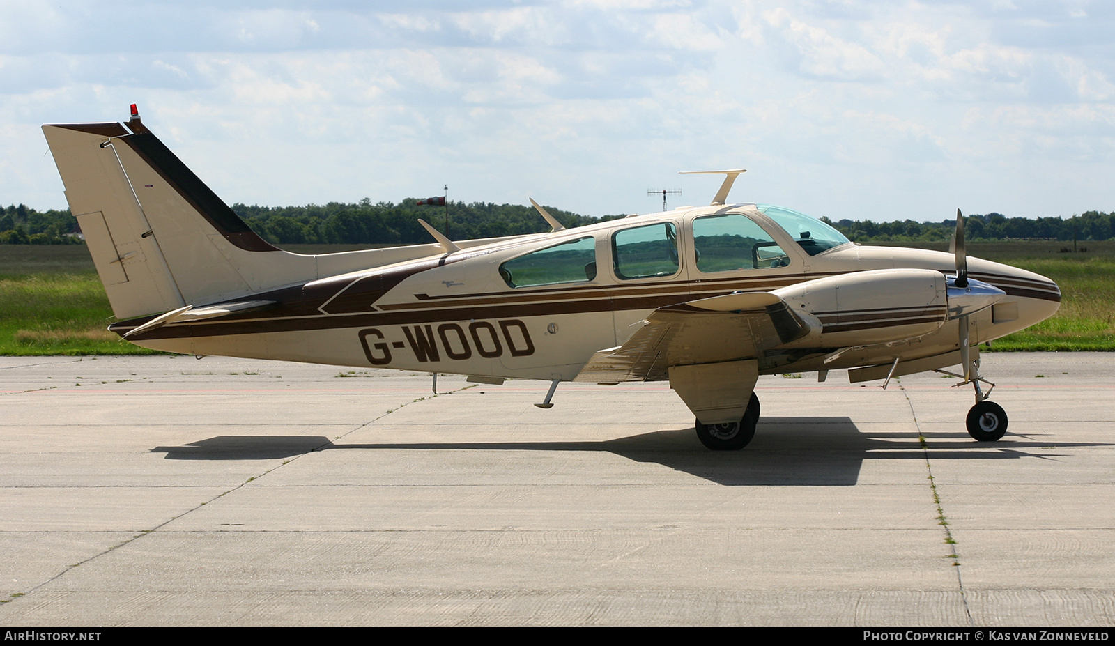 Aircraft Photo of G-WOOD | Beech B55A Baron (95-B55) | AirHistory.net #507120