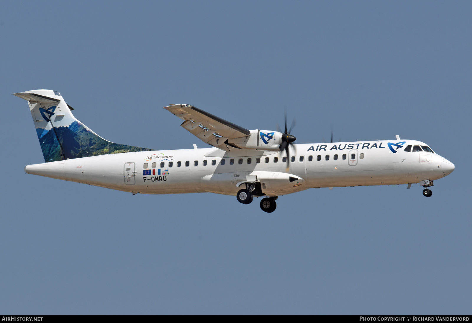 Aircraft Photo of F-OMRU | ATR ATR-72-500 (ATR-72-212A) | Air Austral | AirHistory.net #507176