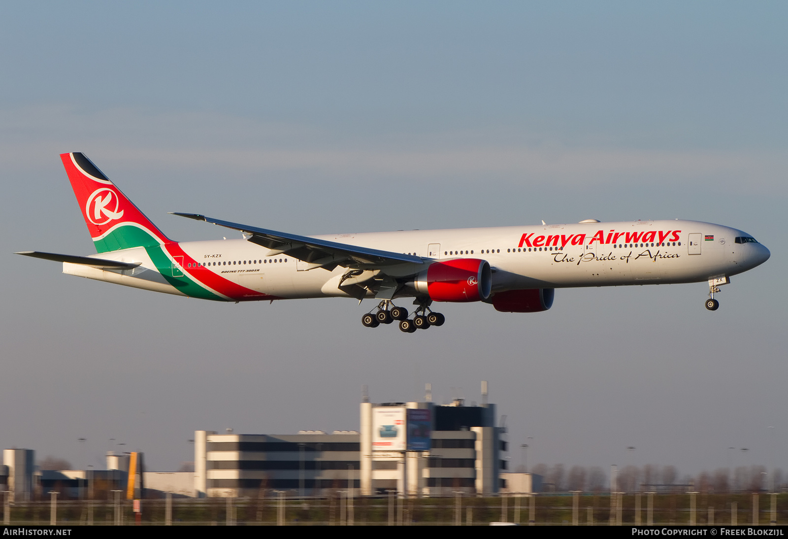 Aircraft Photo of 5Y-KZX | Boeing 777-3U8/ER | Kenya Airways | AirHistory.net #507235