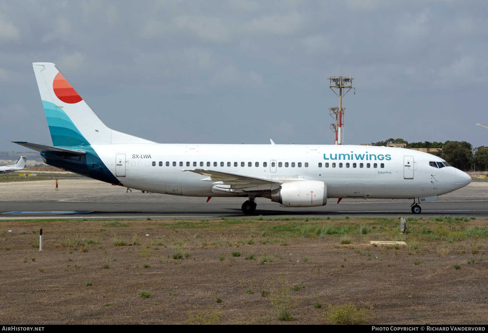 Aircraft Photo of SX-LWA | Boeing 737-330 | Lumiwings | AirHistory.net #507274