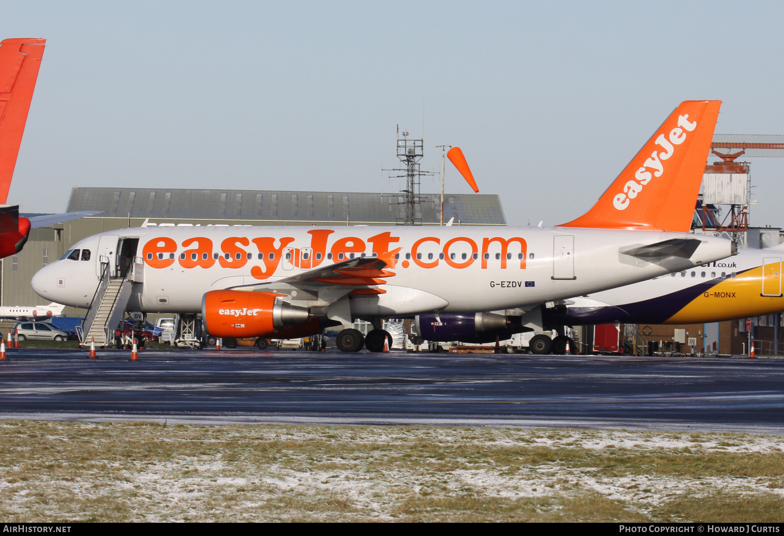 Aircraft Photo of G-EZDV | Airbus A319-111 | EasyJet | AirHistory.net #507369