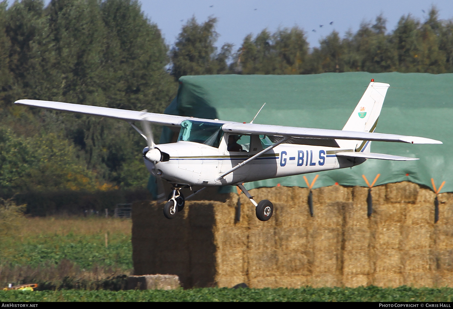 Aircraft Photo of G-BILS | Cessna 152 | AirHistory.net #507378