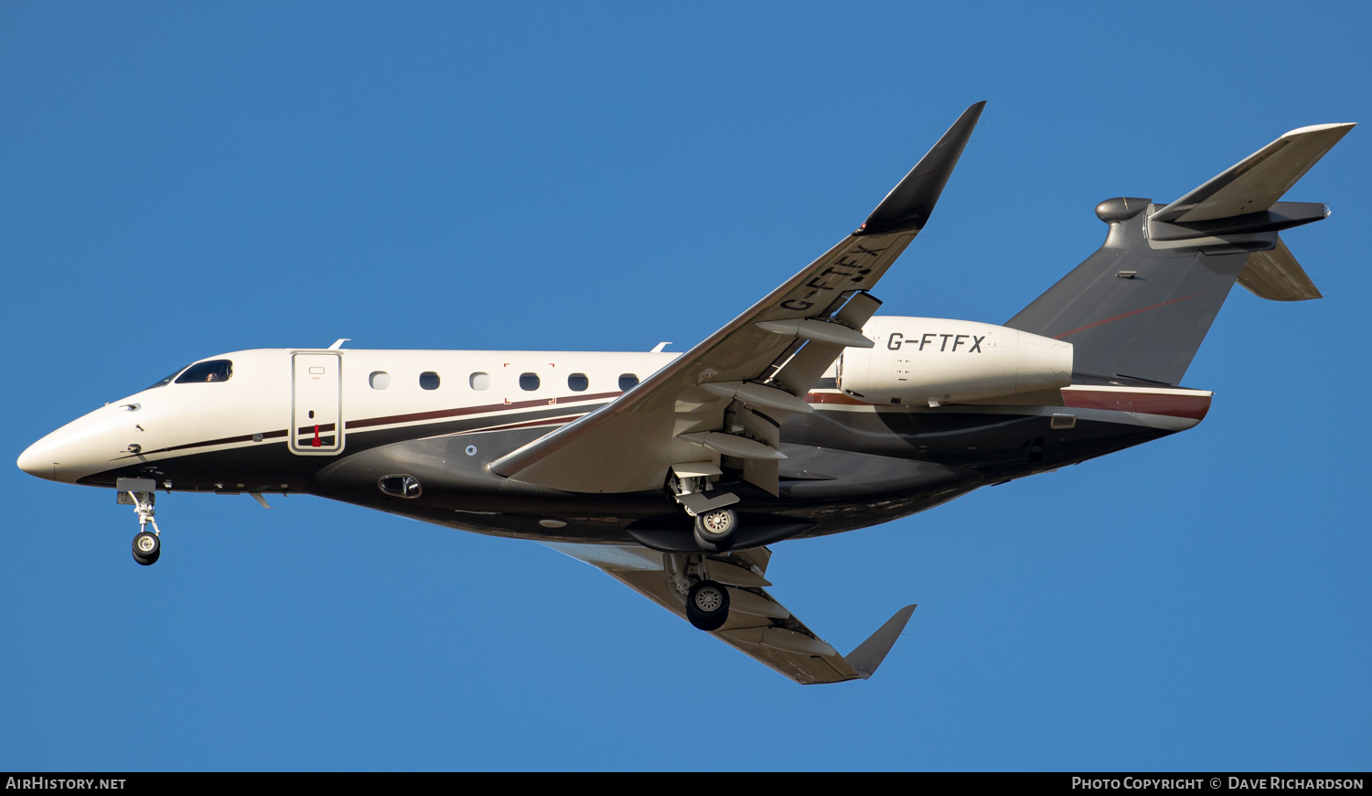 Aircraft Photo of G-FTFX | Embraer EMB-550 Praetor 600 | AirHistory.net #507406