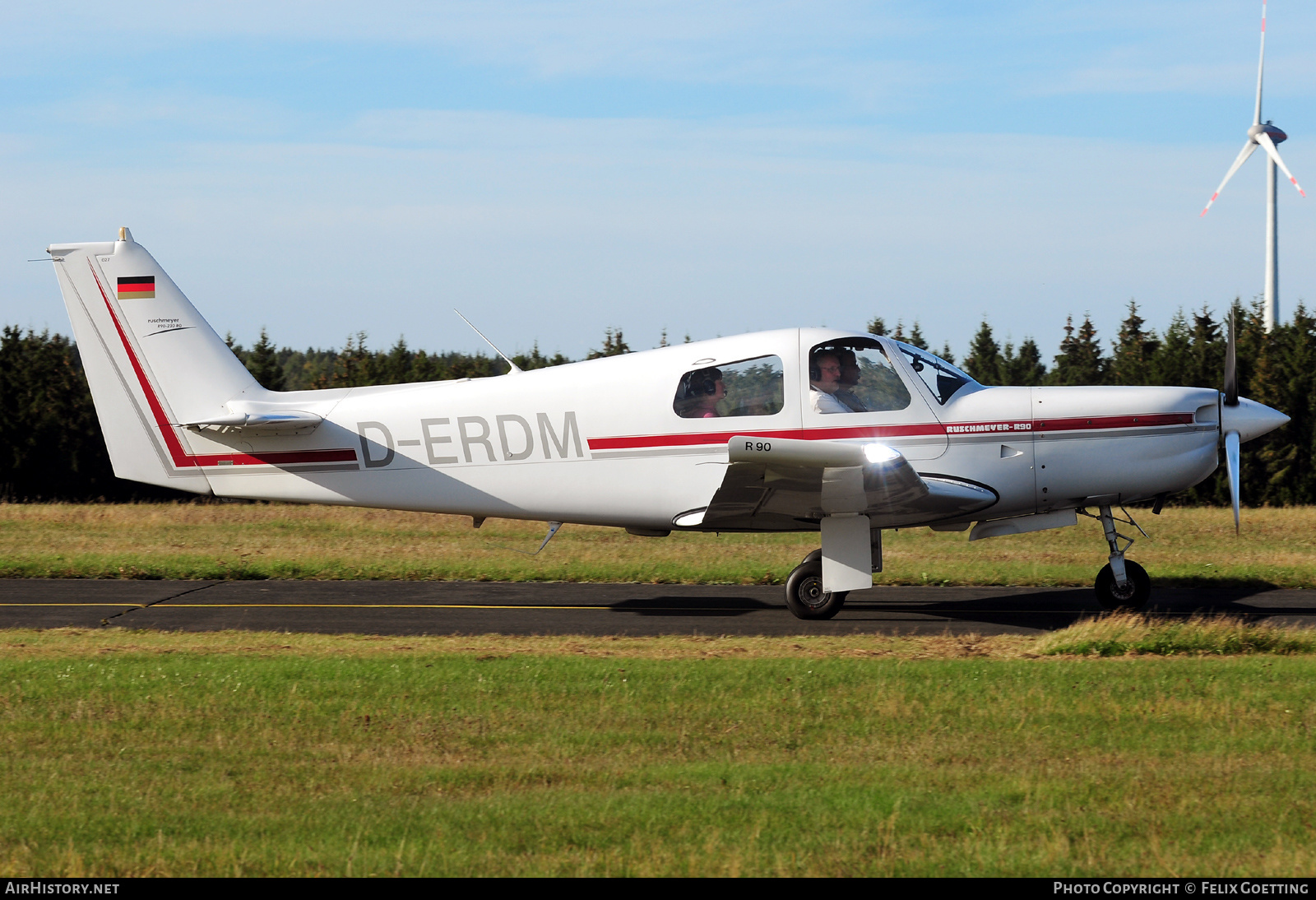 Aircraft Photo of D-ERDM | Ruschmeyer R90-230RG | AirHistory.net #507668