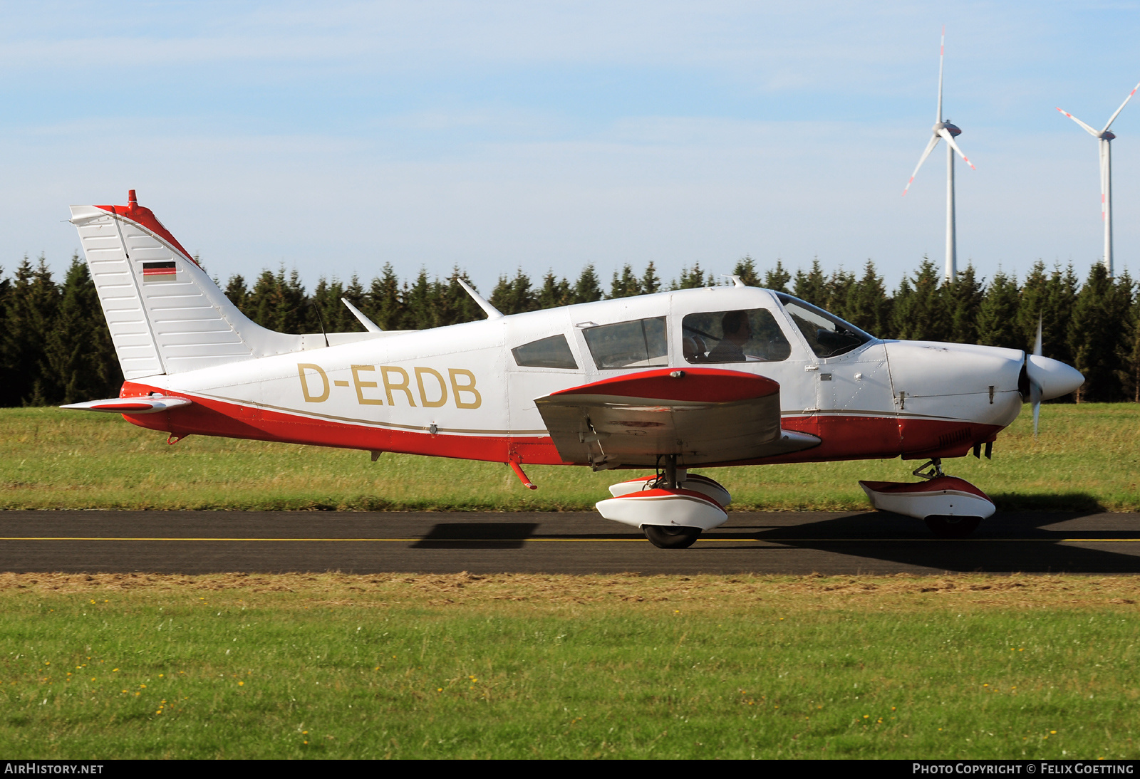 Aircraft Photo of D-ERDB | Piper PA-28-180 Cherokee Challenger | AirHistory.net #507671