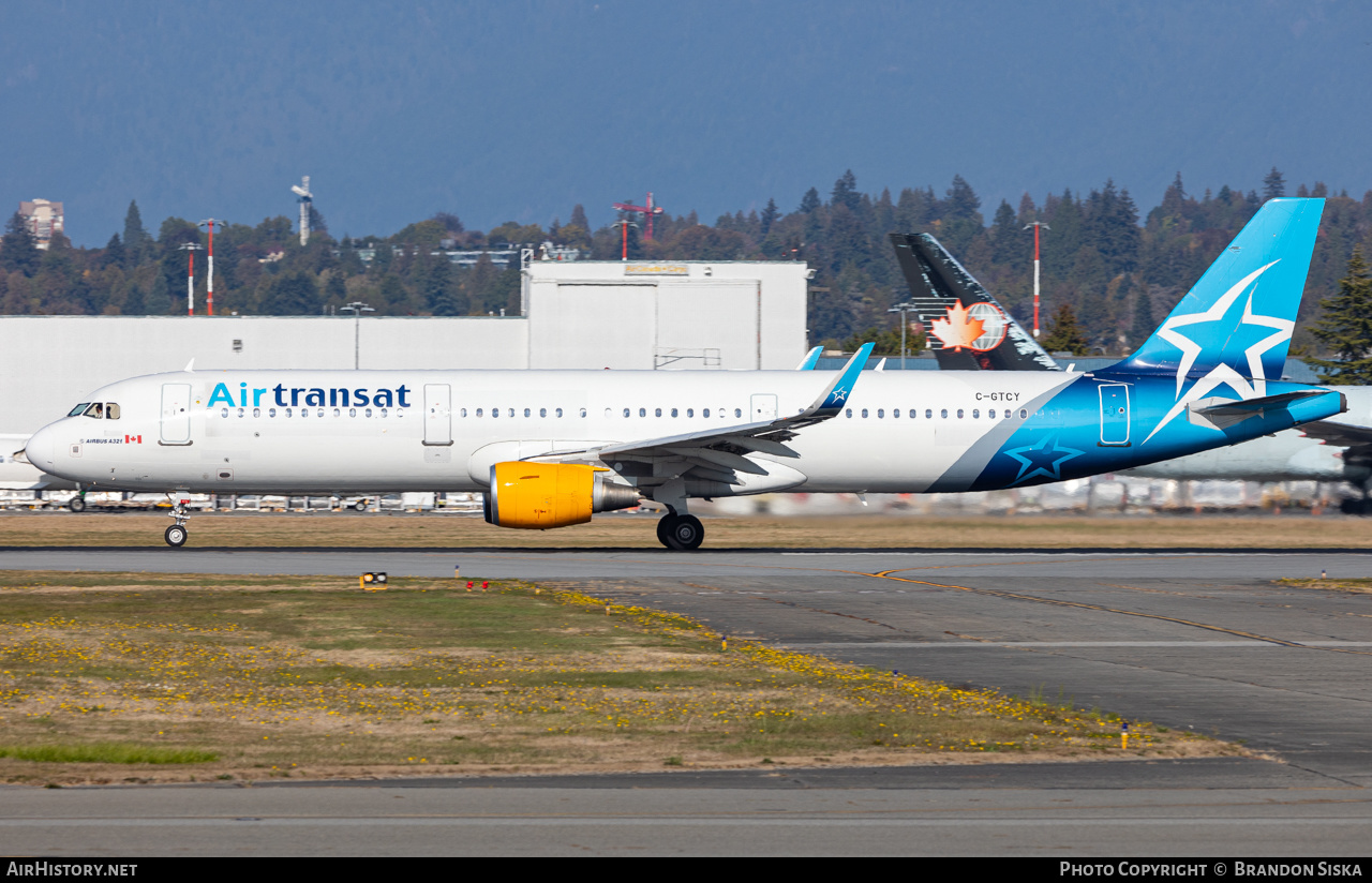 Aircraft Photo of C-GTCY | Airbus A321-211 | Air Transat | AirHistory.net #507673