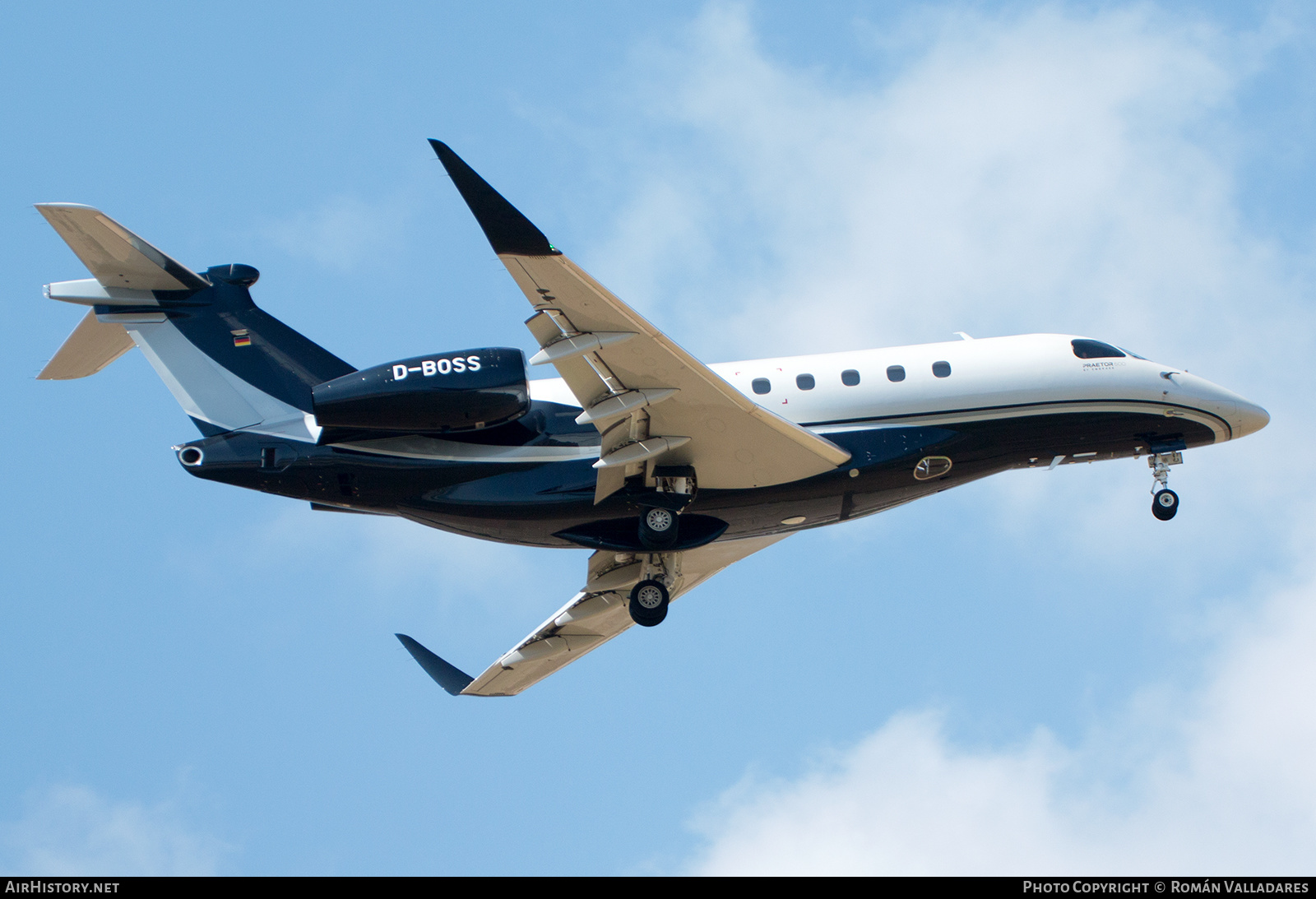 Aircraft Photo of D-BOSS | Embraer EMB-550 Praetor 600 | AirHistory.net #507840