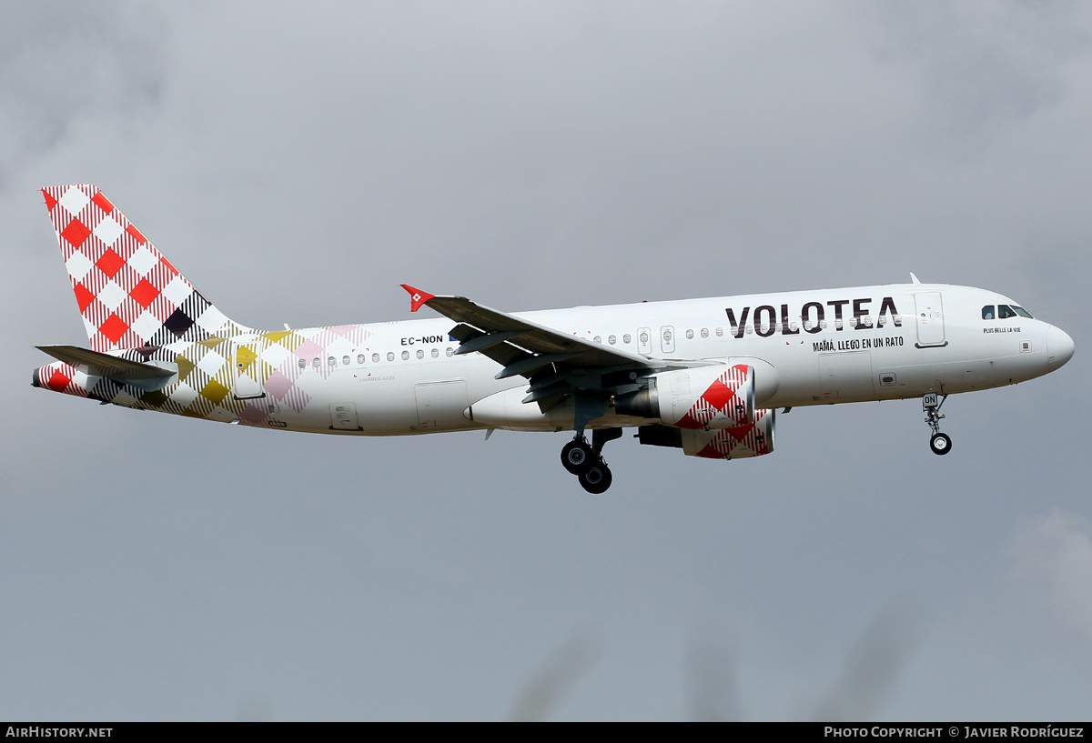 Aircraft Photo of EC-NON | Airbus A320-216 | Volotea | AirHistory.net #507845