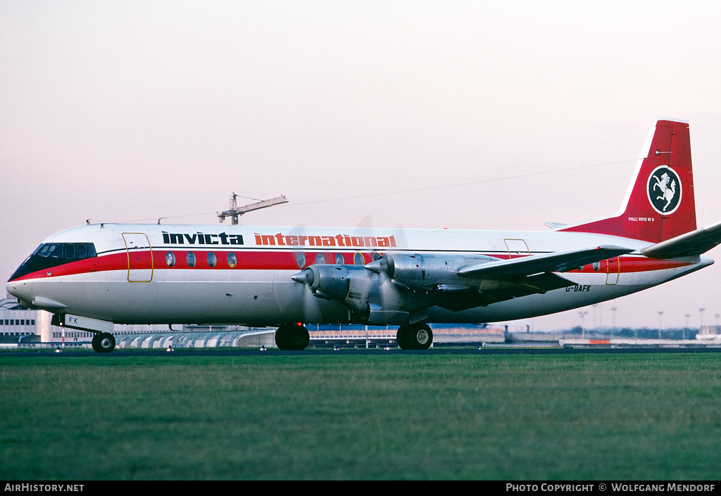 Aircraft Photo of G-BAFK | Vickers 952 Vanguard | Invicta International Airlines | AirHistory.net #507897