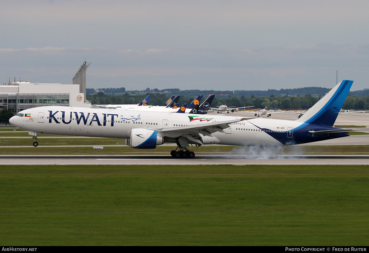 Aircraft Photo of 9K-AOF | Boeing 777-300/ER | Kuwait Airways | AirHistory.net #507941