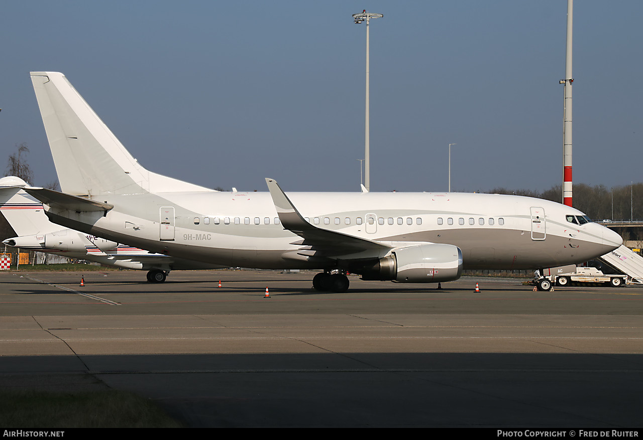 Aircraft Photo of 9H-MAC | Boeing 737-548 | AirHistory.net #507958