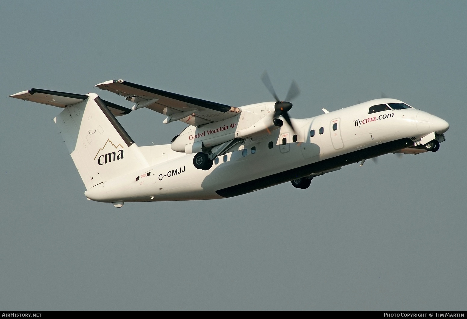 Aircraft Photo of C-GMJJ | De Havilland Canada DHC-8-102 Dash 8 | Central Mountain Air - CMA | AirHistory.net #508028