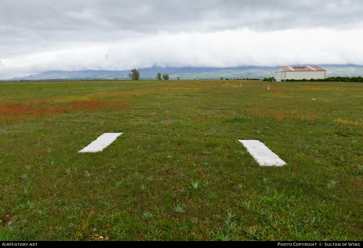 Airport photo of La Vid de Bureba (LEDB) in Spain | AirHistory.net #508031