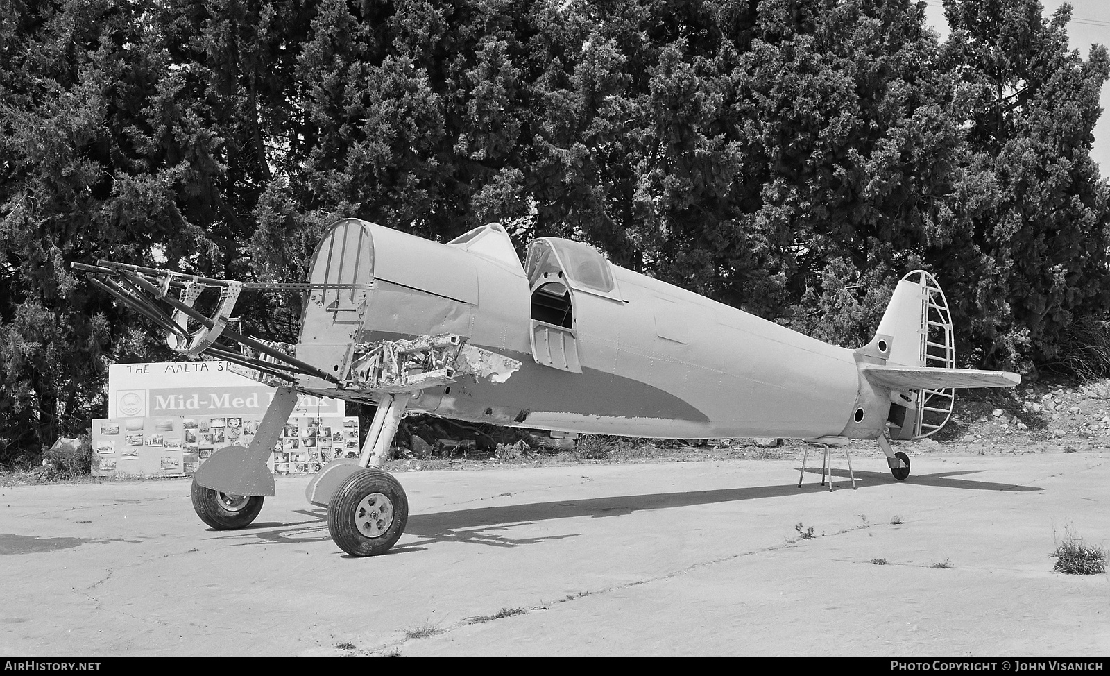 Aircraft Photo of EN199 | Supermarine 361 Spitfire F9 | UK - Air Force | AirHistory.net #508057