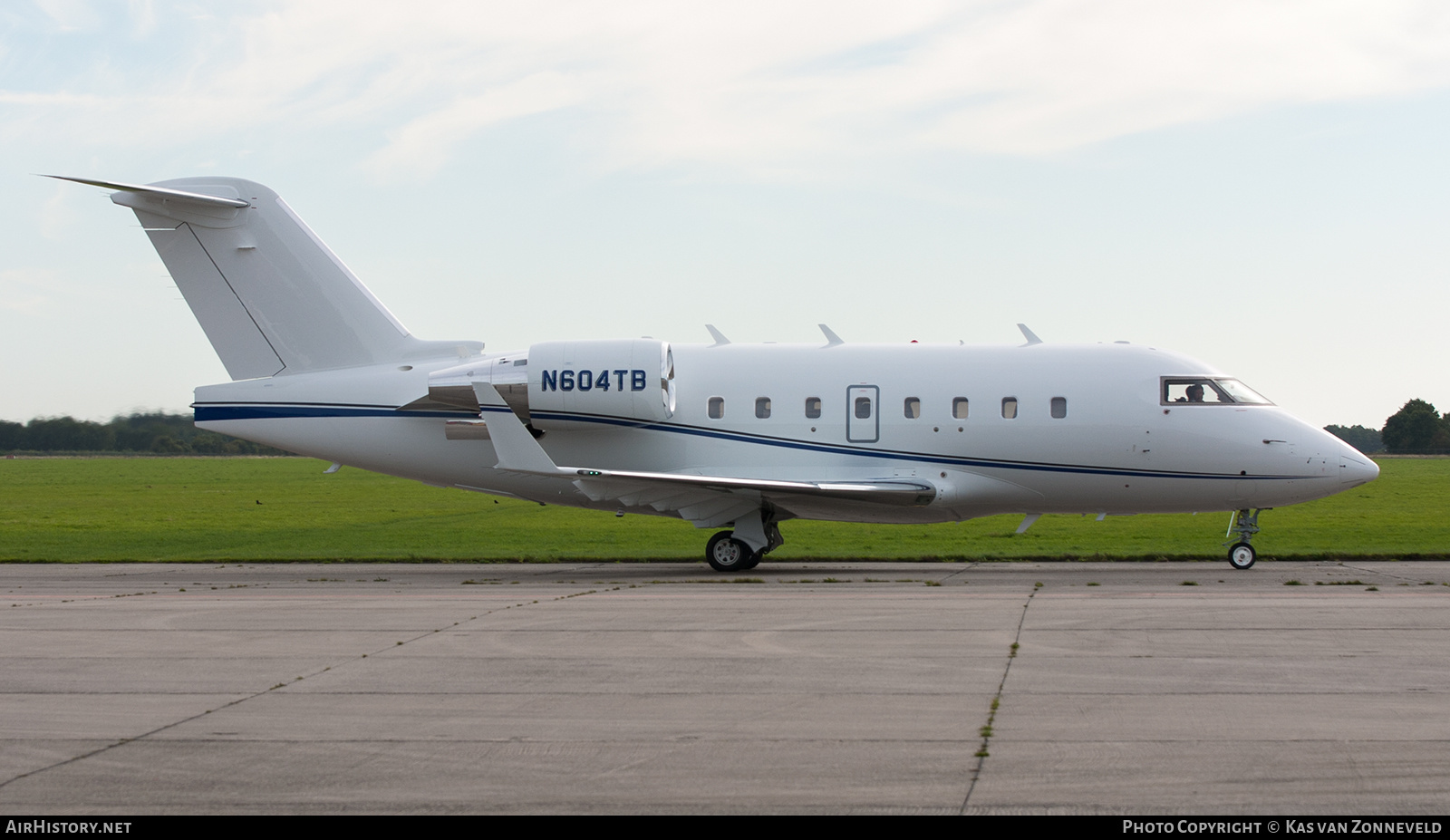 Aircraft Photo of N604TB | Bombardier Challenger 604 (CL-600-2B16) | AirHistory.net #508110