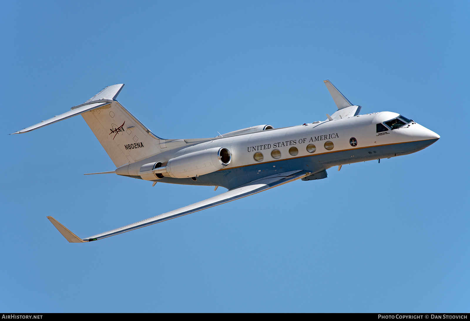Aircraft Photo of N802NA / 83-0502 | Gulfstream Aerospace C-20A Gulfstream III (G-1159A) | NASA - National Aeronautics and Space Administration | AirHistory.net #508152