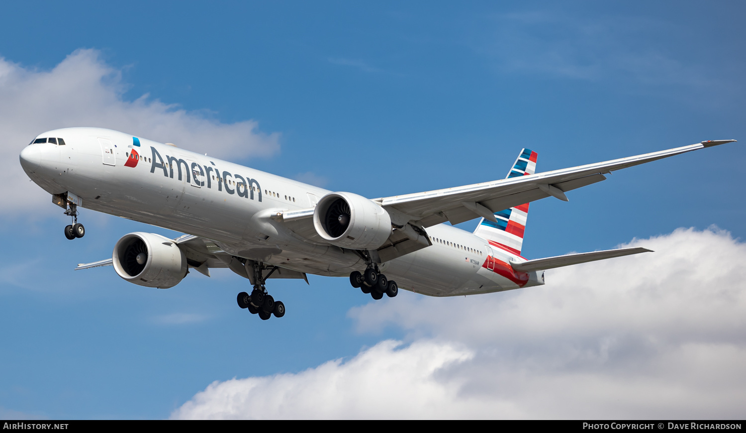 Aircraft Photo of N733AR | Boeing 777-323/ER | American Airlines | AirHistory.net #508176