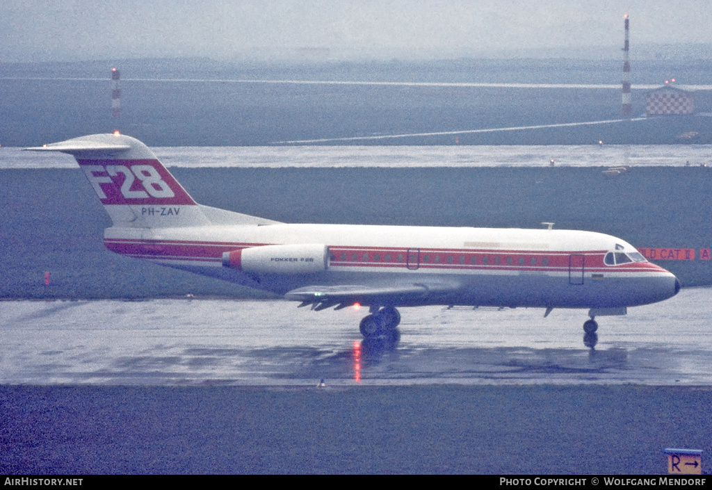 Aircraft Photo of PH-ZAV | Fokker F28-1000 Fellowship | Fokker | AirHistory.net #508253
