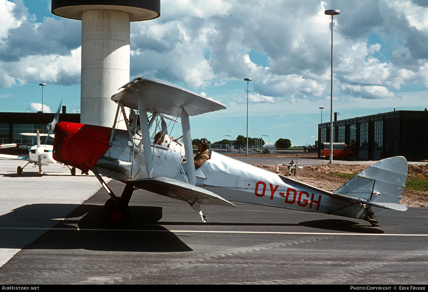 Aircraft Photo of OY-DGH | De Havilland D.H. 82A Tiger Moth | AirHistory.net #508346