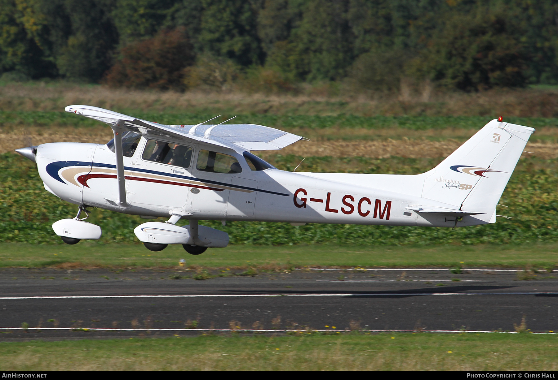 Aircraft Photo of G-LSCM | Cessna 172S Millennium Skyhawk SP | AirHistory.net #508569