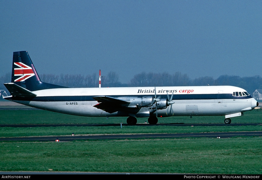 Aircraft Photo of G-APEG | Vickers 953C Merchantman | British Airways Cargo | AirHistory.net #508753