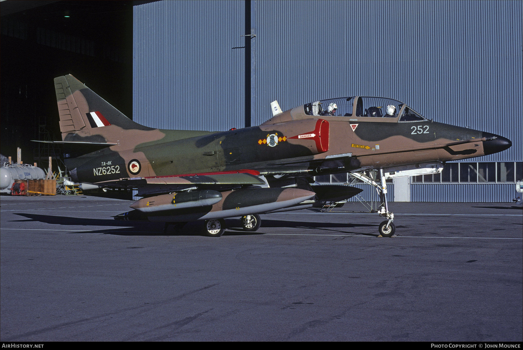 Aircraft Photo of NZ6252 | Douglas TA-4K Skyhawk | New Zealand - Air Force | AirHistory.net #508805