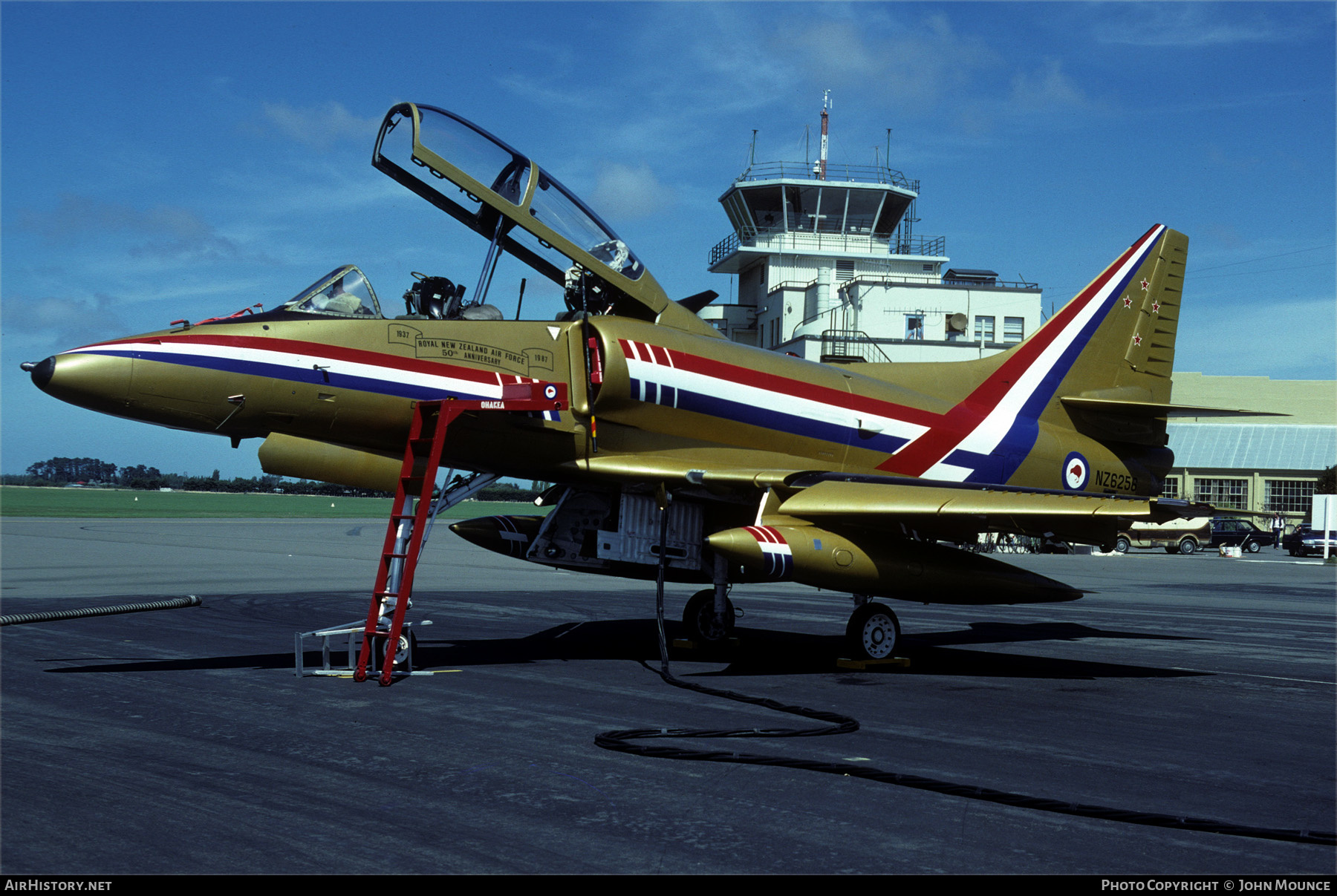 Aircraft Photo of NZ6256 | Douglas TA-4G Skyhawk | New Zealand - Air Force | AirHistory.net #508818