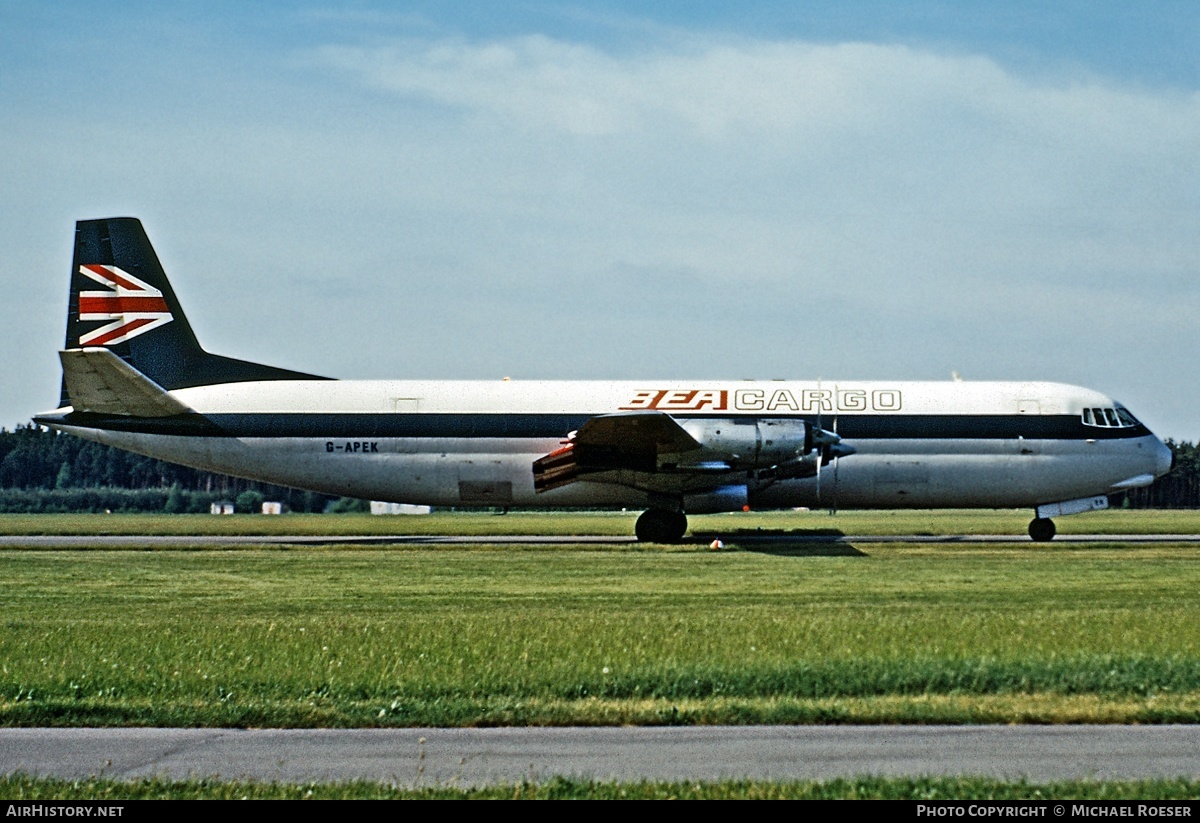 Aircraft Photo of G-APEK | Vickers 953C Merchantman | BEA Cargo - British European Airways | AirHistory.net #508889