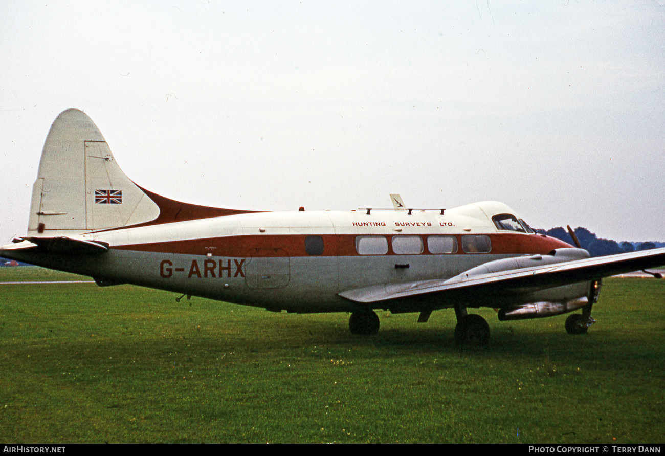 Aircraft Photo of G-ARHX | De Havilland D.H. 104 Dove 8 | Hunting Surveys | AirHistory.net #508913