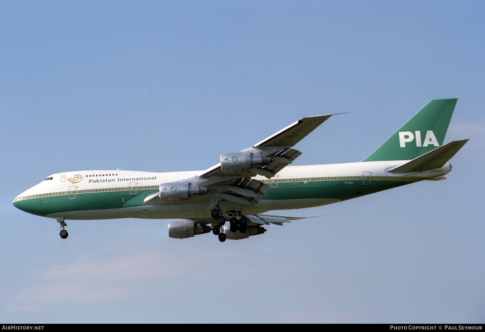 Aircraft Photo of AP-BAT | Boeing 747-240BM | Pakistan International Airlines - PIA | AirHistory.net #508955