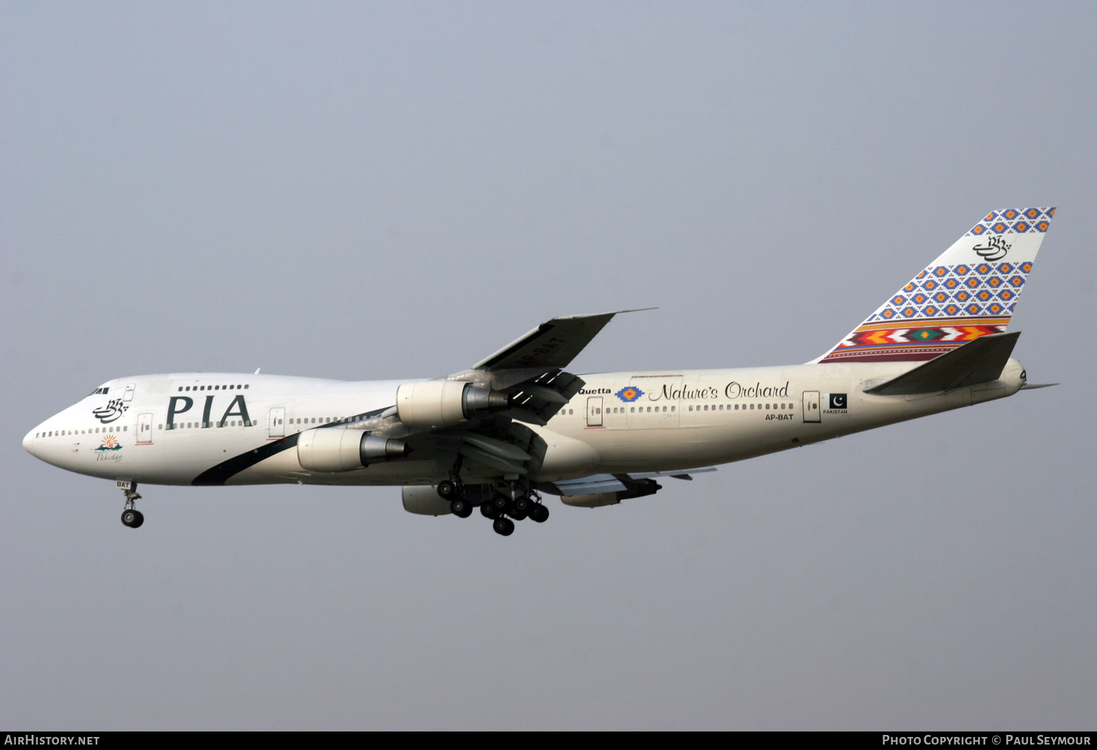 Aircraft Photo of AP-BAT | Boeing 747-240BM | Pakistan International Airlines - PIA | AirHistory.net #508961