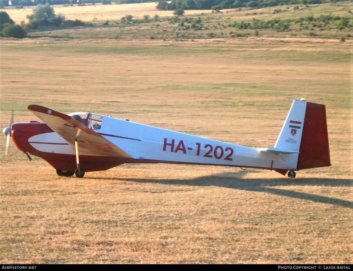 Aircraft Photo of HA-1202 | Scheibe SF-25C Falke | AirHistory.net #509013