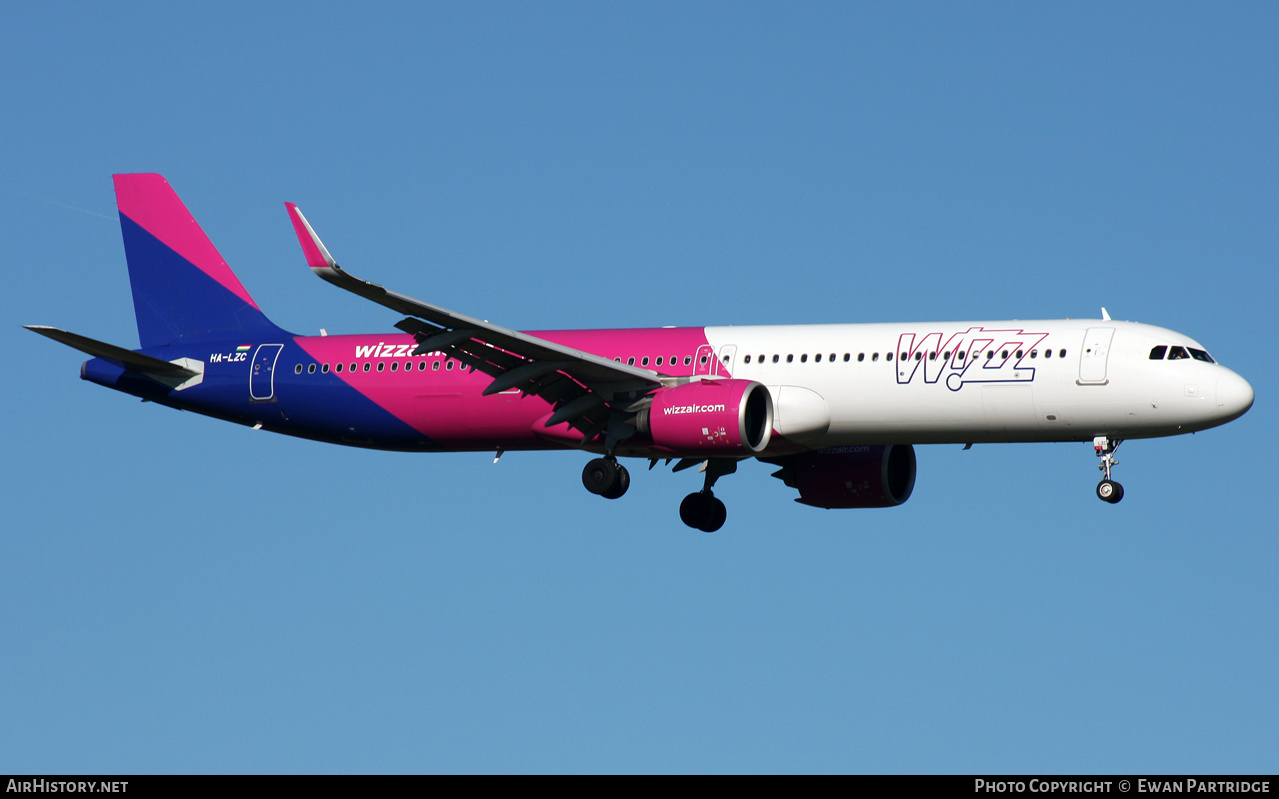 Aircraft Photo of HA-LZC | Airbus A321-271NX | Wizz Air | AirHistory.net #509025