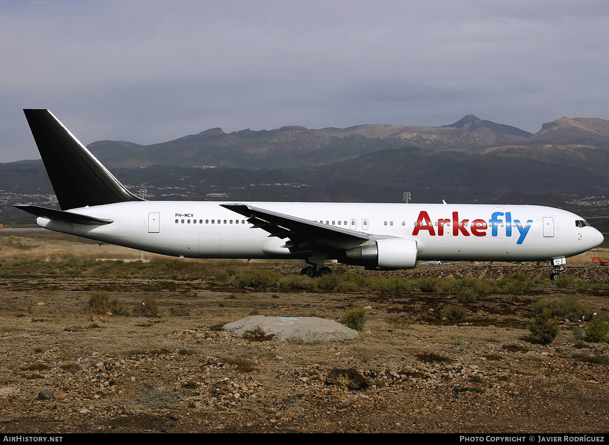Aircraft Photo of PH-MCV | Boeing 767-31A/ER | ArkeFly | AirHistory.net #509046