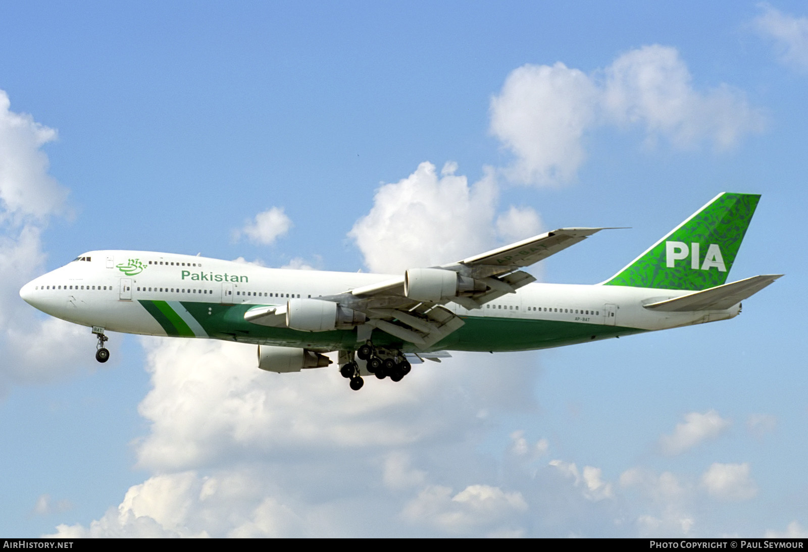 Aircraft Photo of AP-BAT | Boeing 747-240BM | Pakistan International Airlines - PIA | AirHistory.net #509071