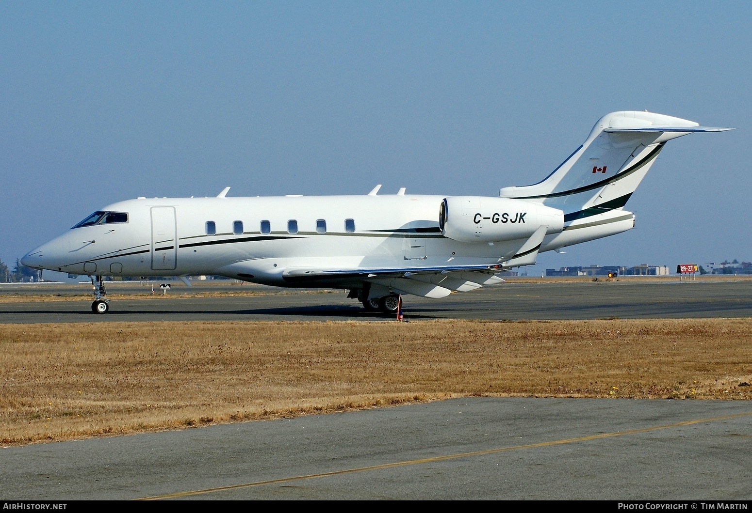 Aircraft Photo of C-GSJK | Bombardier Challenger 300 (BD-100-1A10) | AirHistory.net #509122