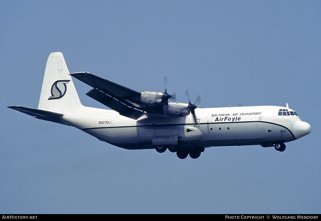 Aircraft Photo of N923SJ | Lockheed L-100-30 Hercules (382G) | Southern Air Transport | AirHistory.net #509182