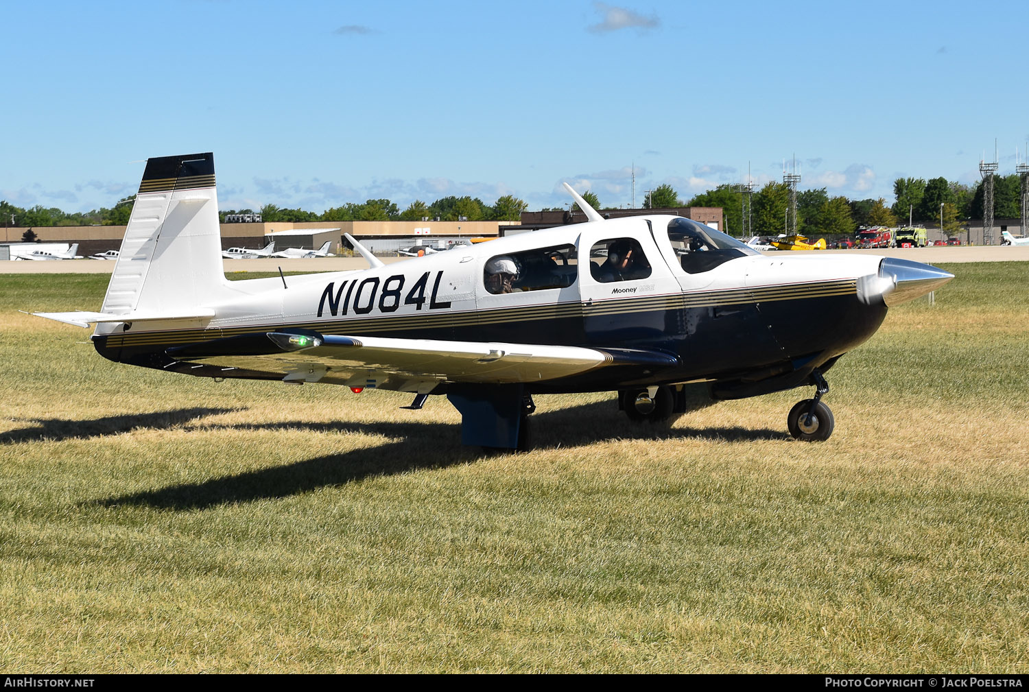 Aircraft Photo of N1084L | Mooney M-20J | AirHistory.net #509211