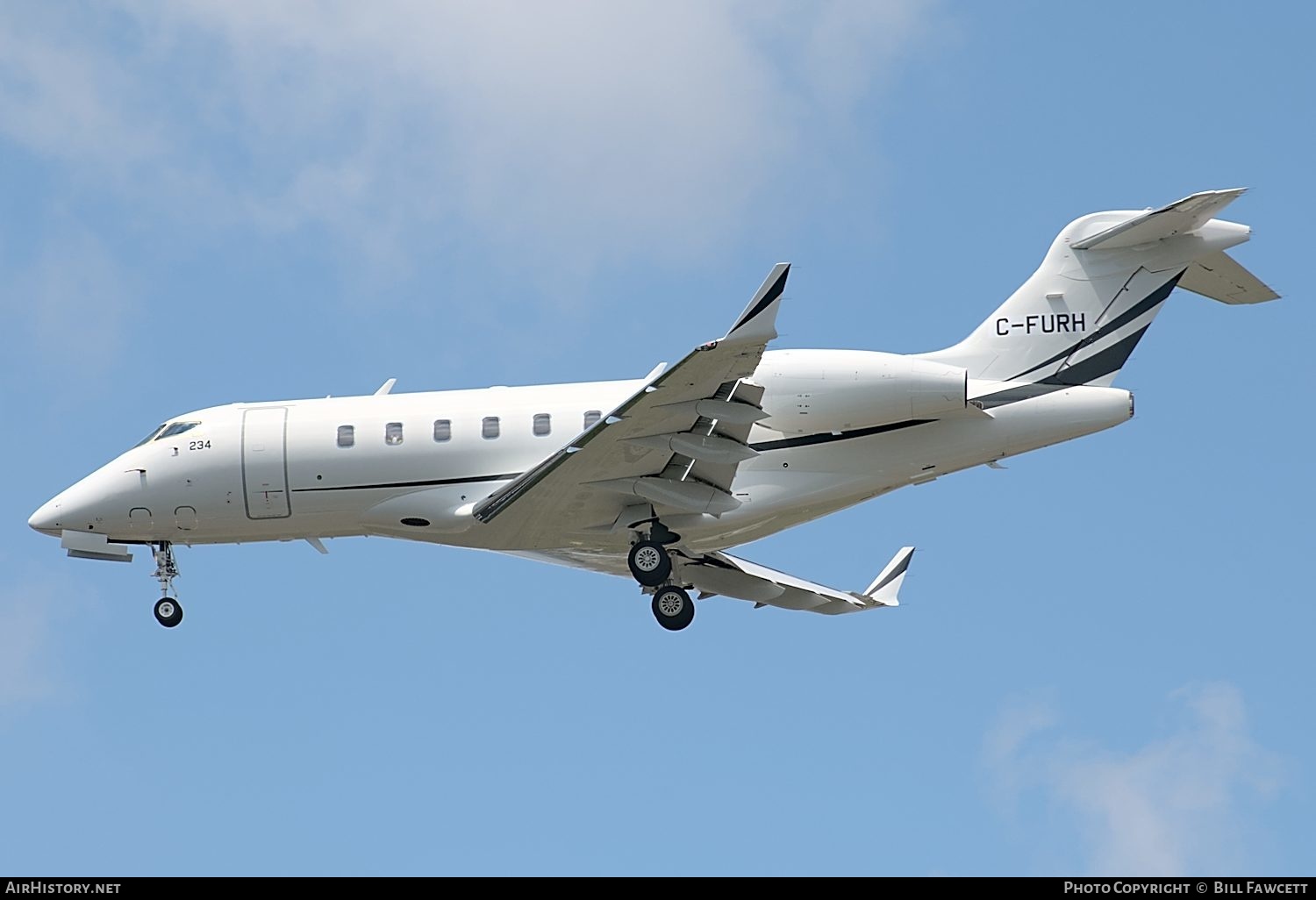 Aircraft Photo of C-FURH | Bombardier Challenger 300 (BD-100-1A10) | AirHistory.net #509454