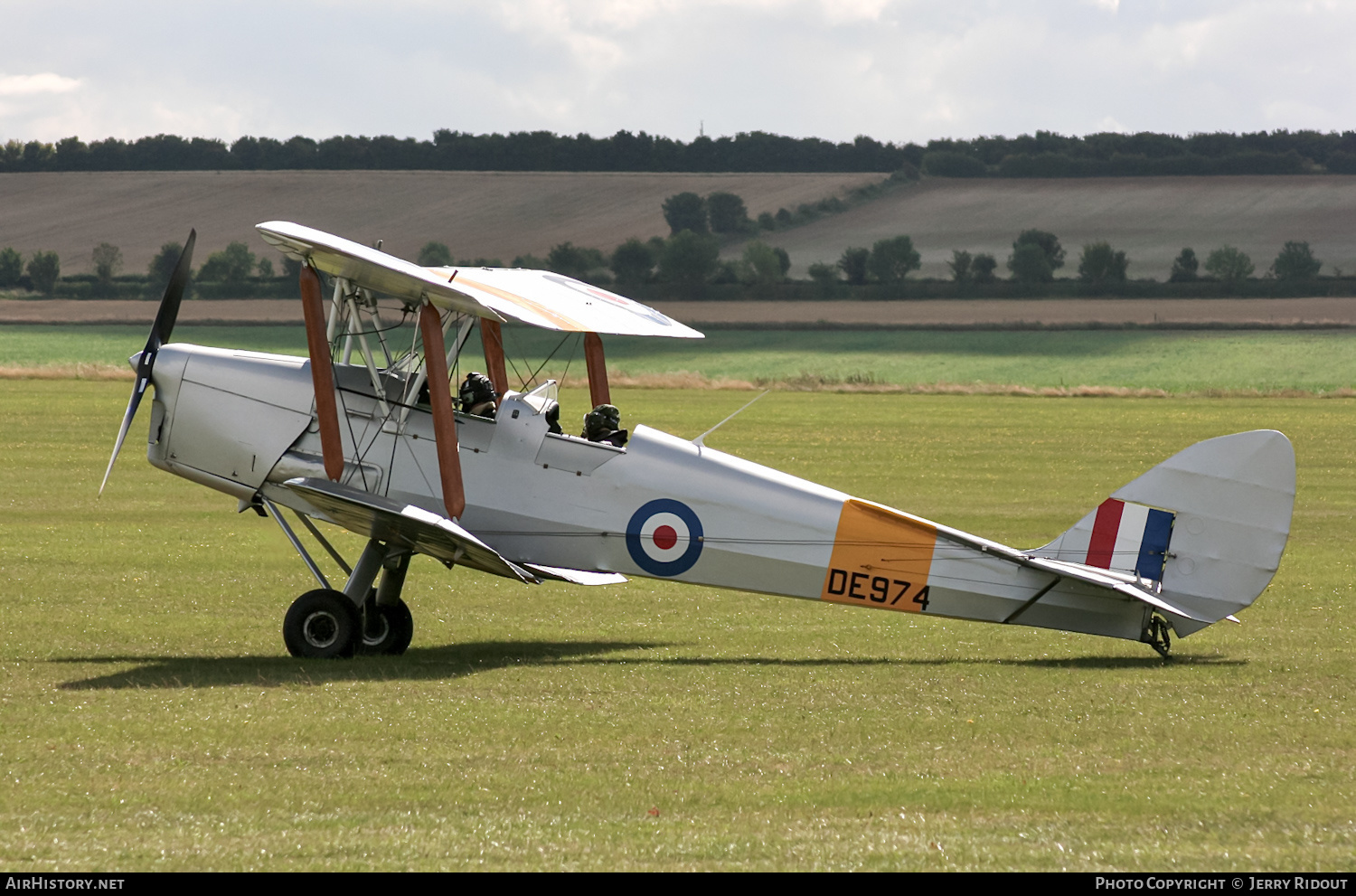 Aircraft Photo of G-ANZZ / DE974 | De Havilland D.H. 82A Tiger Moth II | UK - Air Force | AirHistory.net #509654