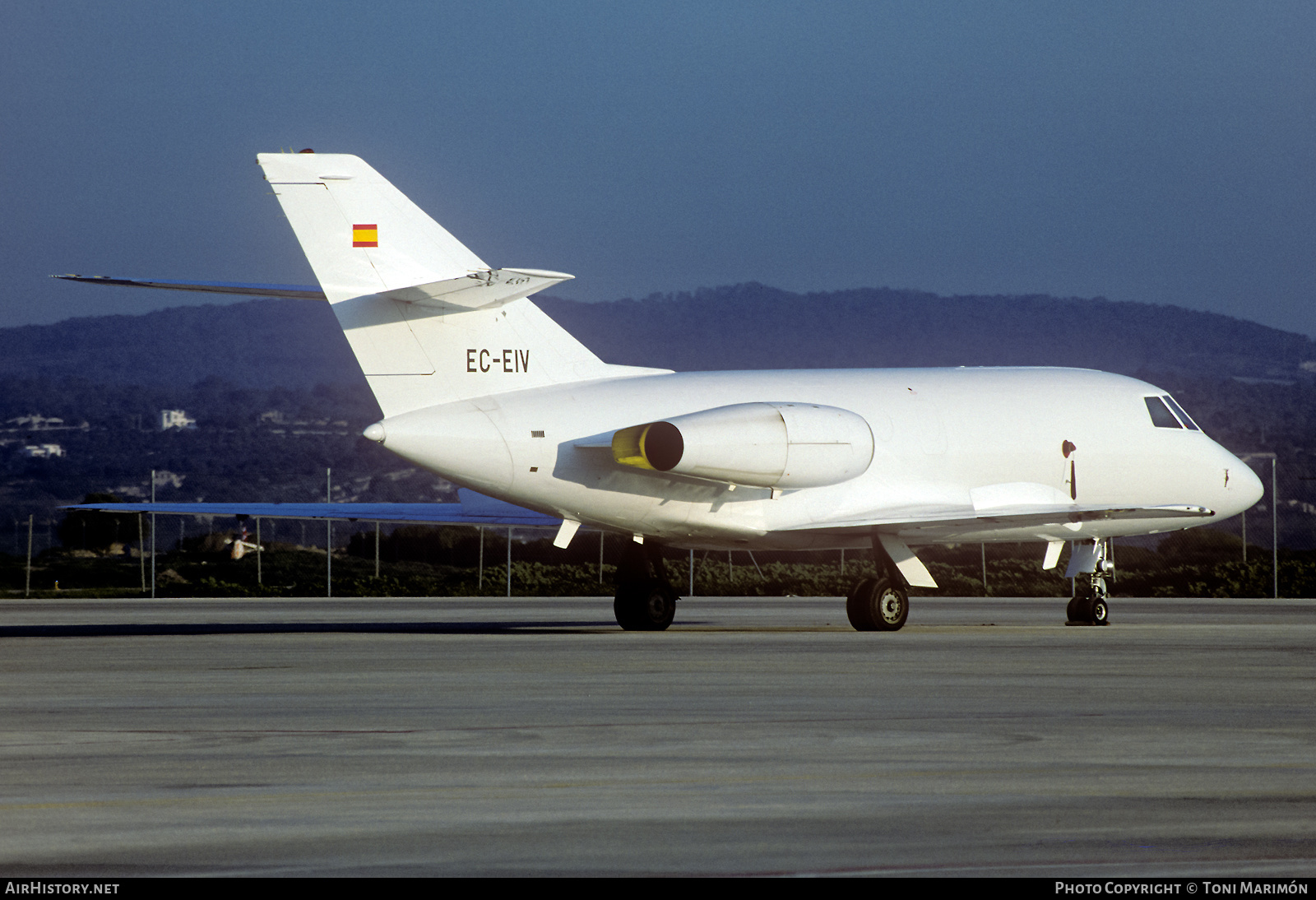 Aircraft Photo of EC-EIV | Dassault Falcon 20DC | Air Truck | AirHistory.net #509655