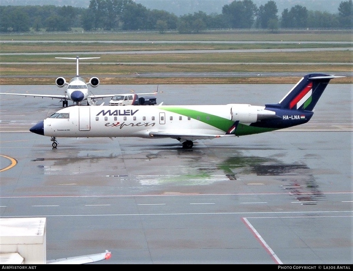 Aircraft Photo of HA-LNA | Bombardier CRJ-200ER (CL-600-2B19) | Malév Express | AirHistory.net #509687
