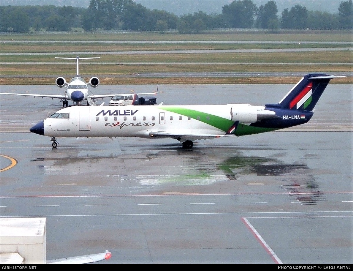 Aircraft Photo of HA-LNA | Bombardier CRJ-200ER (CL-600-2B19) | Malev Express | AirHistory.net #509687