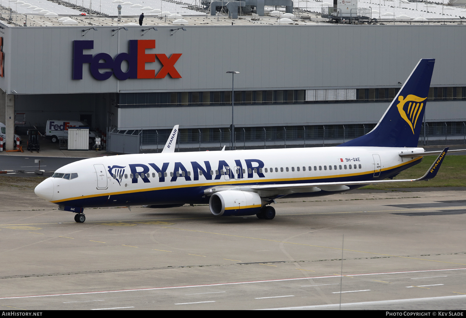 Aircraft Photo of 9H-QAE | Boeing 737-800 | Ryanair | AirHistory.net #509729