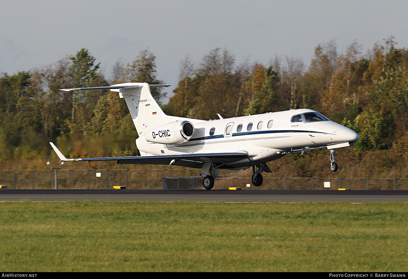 Aircraft Photo of D-CHIC | Embraer EMB-505 Phenom 300 | AirHistory.net #509763