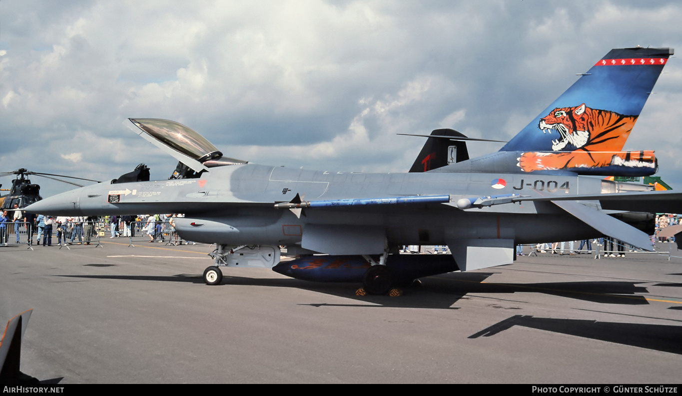 Aircraft Photo of J-004 | General Dynamics F-16A Fighting Falcon | Netherlands - Air Force | AirHistory.net #509809
