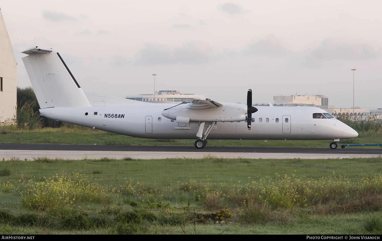 Aircraft Photo of N568AW | Bombardier DHC-8-315Q Dash 8 | AirHistory.net #509861